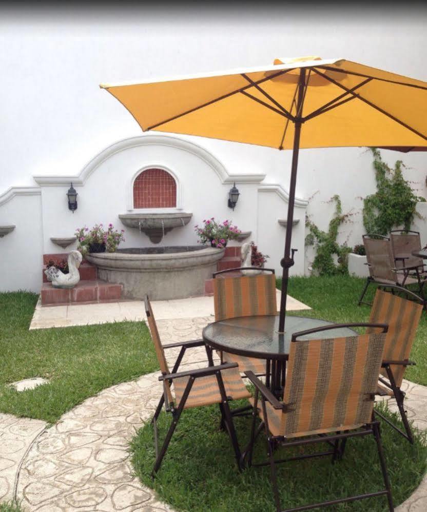 Ixkanul Antigua Hotel Exterior photo